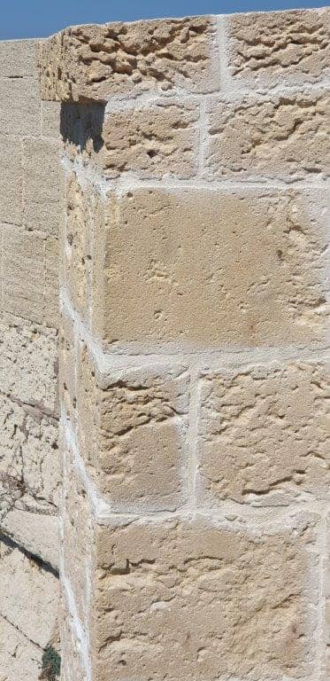 Joints de pierre de taille au Fort de Bouc à Martigues